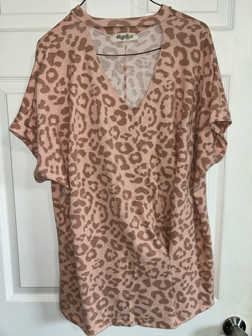Haptics Women's Blush Leopard V-Neck Short Sleeve Tee